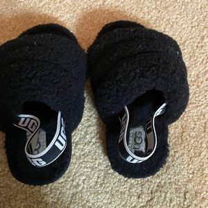 Black ugg slippers